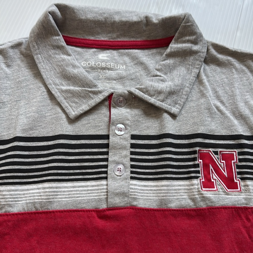 Colosseum Men’s Gray and Red Striped Short sleeve Nebraska Husker XL Polo Shirt